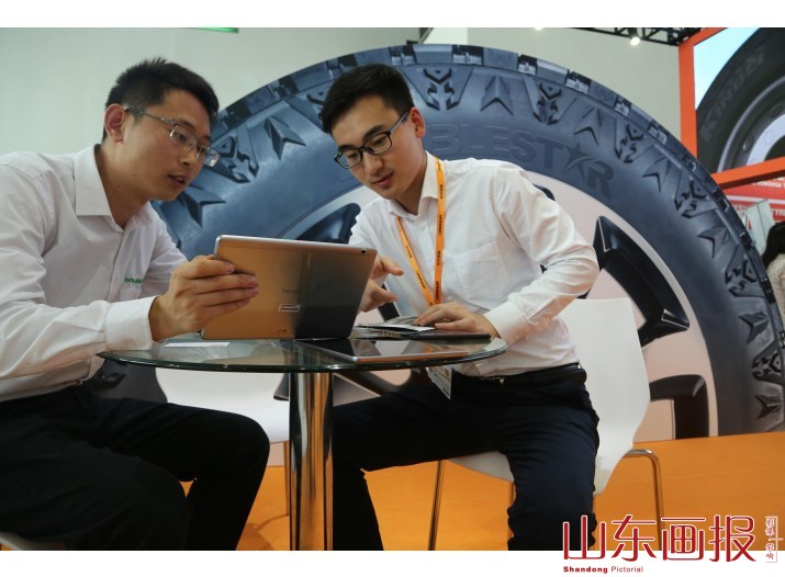 第九届中国（广饶）国际橡胶轮胎暨汽车配件展览会开幕(5)