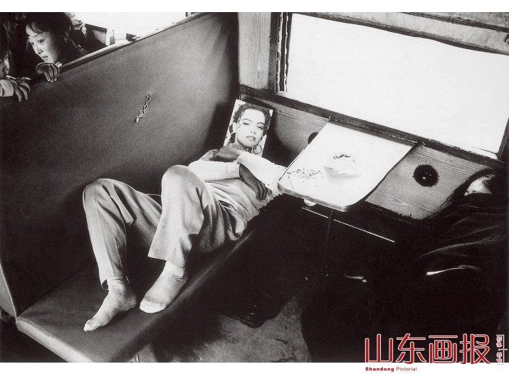 《火车上的中国人》组照之一