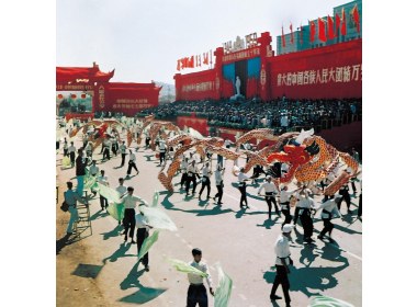 泉城人民以龙舞来表达对中国共产党和新中国的厚爱