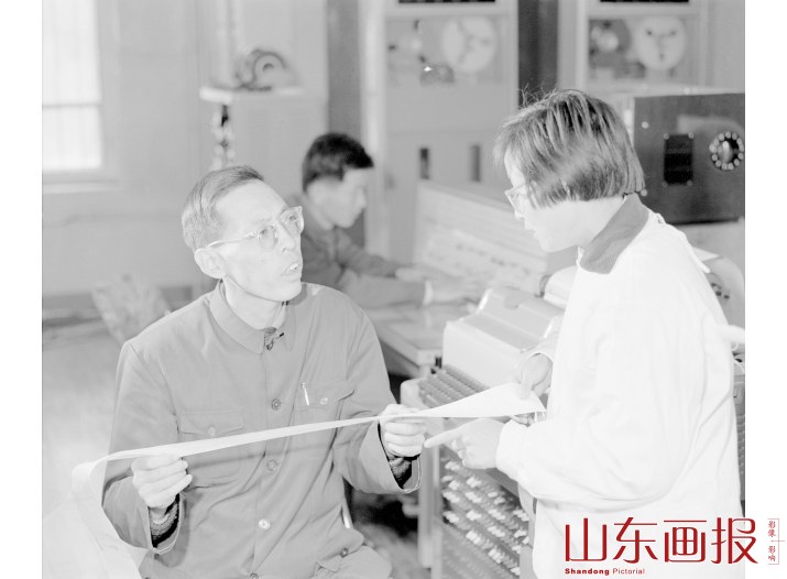 山东大学数学家潘承洞
