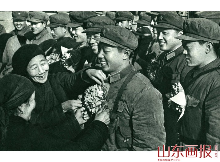 戴光荣花