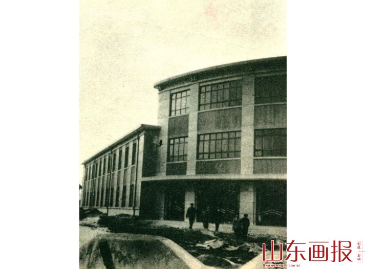 基本建设飞跃发展