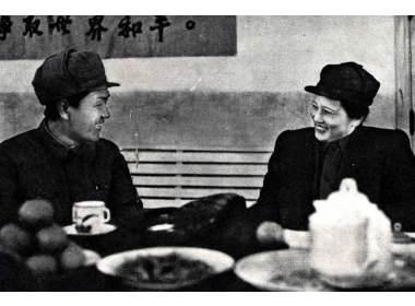 与战斗英雄交谈