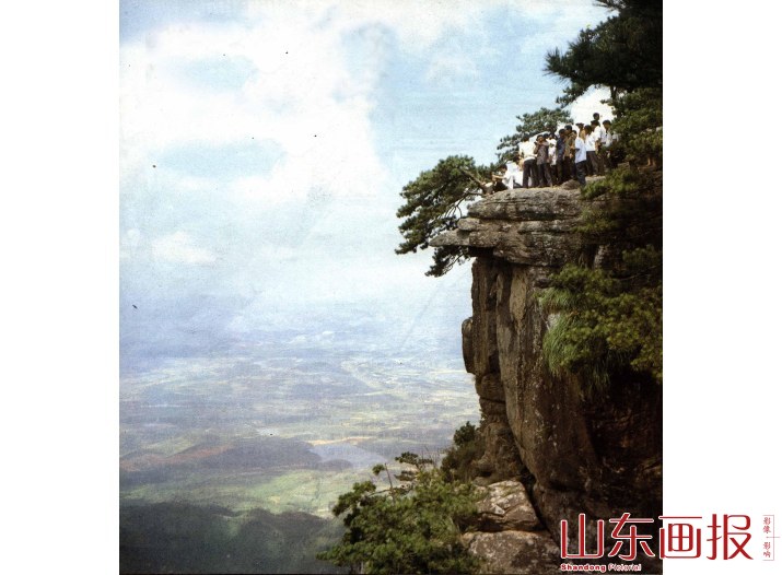 庐山龙首崖