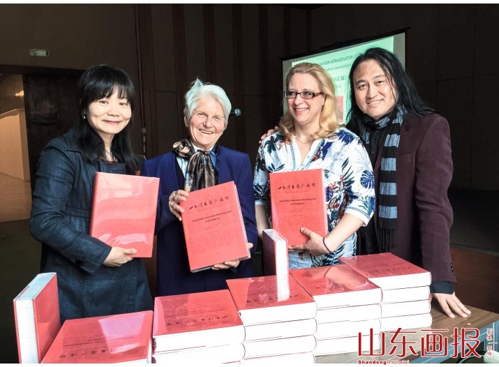 《山东汉画像石汇编》(匈语版）首发式在布达佩斯塞切尼国立图书馆举行