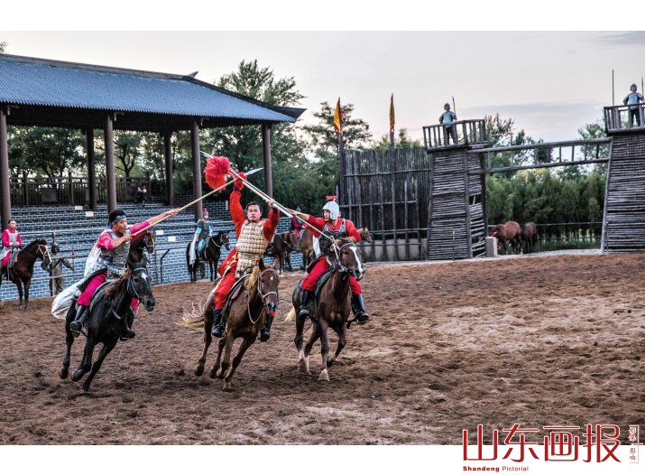 泉庄镇“天上王城”大型互动演出再现古战场金戈铁马