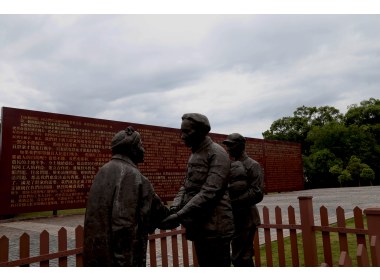 人间正道是沧桑——中国工农红军长征胜利80周年纪念专题(10)