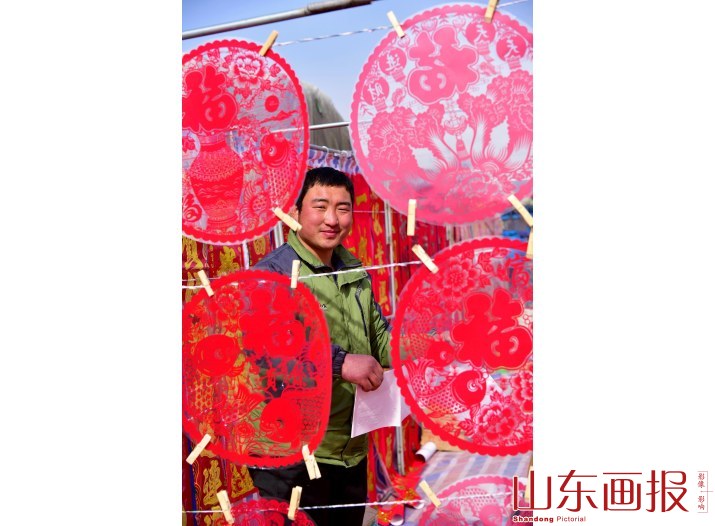 山东枣庄：乡间年集年味浓