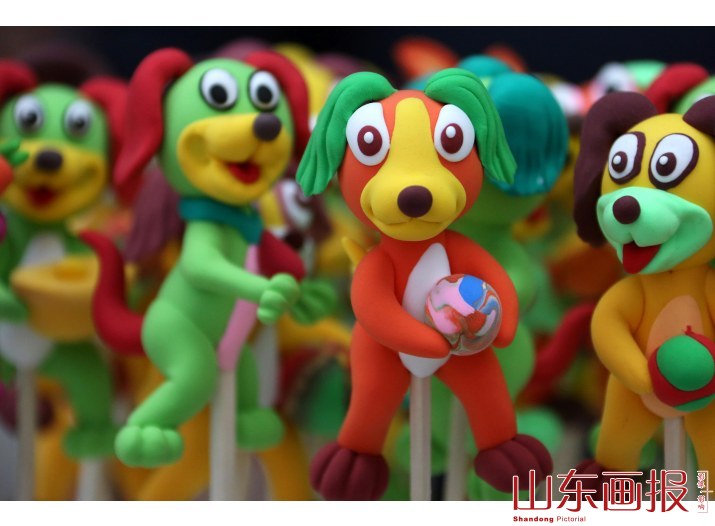 展“绝技”迎新年