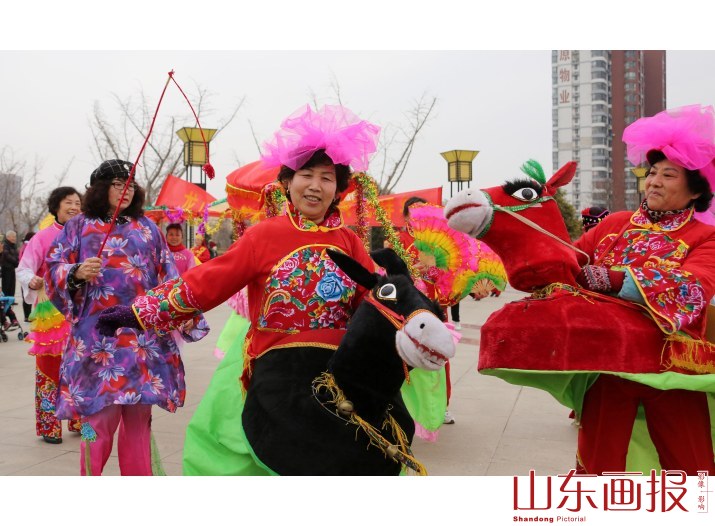 “雨水”踩街祈福