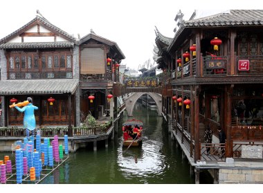 京杭大运河畔闹新春