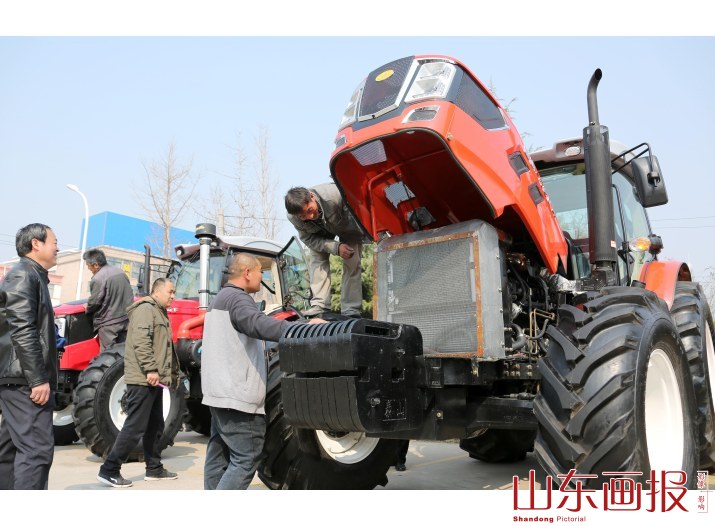 购农机  备春耕