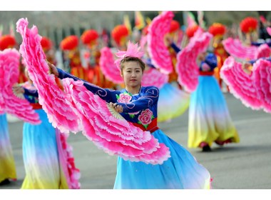欢天喜地闹元宵