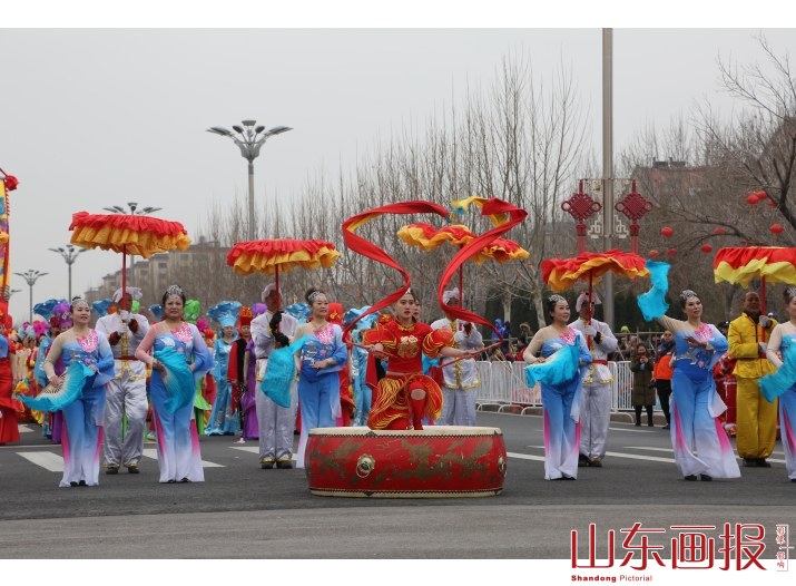 山东东营：花团锦簇迎春色 锣鼓喧天庆元宵