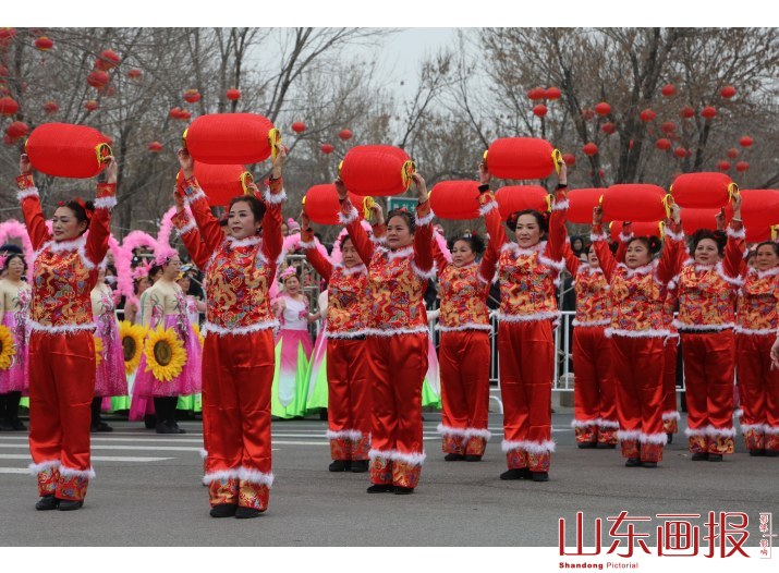 山东东营：花团锦簇迎春色 锣鼓喧天庆元宵