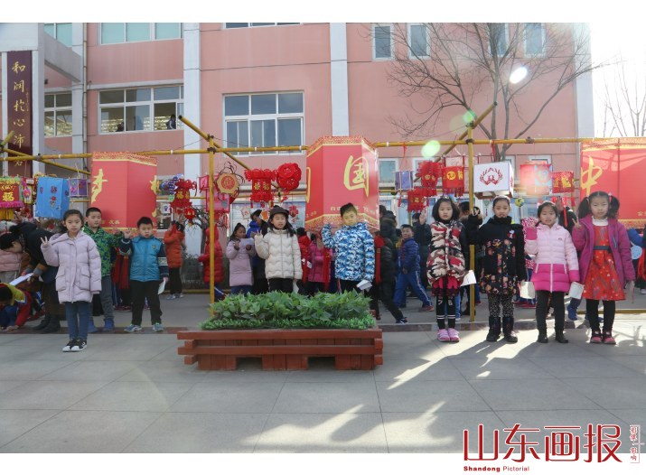 东营：学生自制环保花灯  赏灯猜谜闹元宵