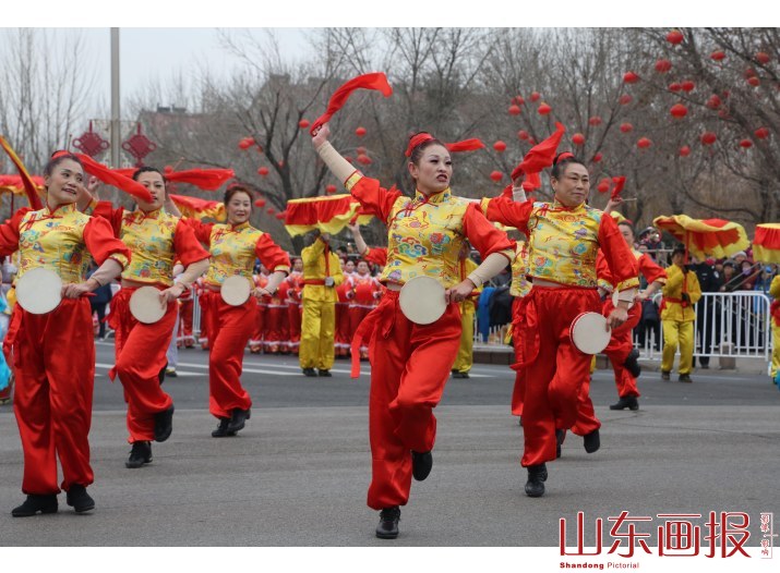 山东东营：花团锦簇迎春色 锣鼓喧天庆元宵