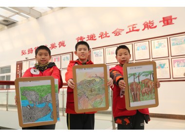 山东东营：世界野生动植物日 为濒危动物涂色