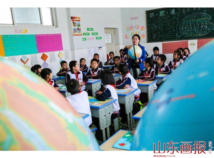 山东东营：做“环保小卫士”，迎“世界地球日”