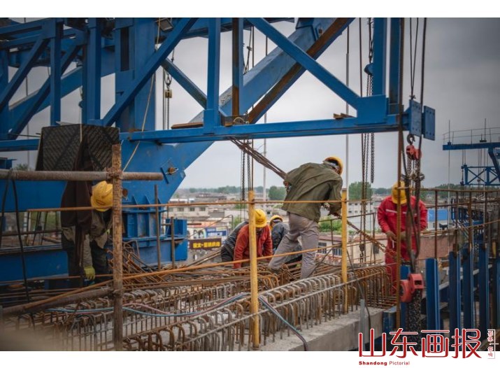 鲁南高铁建设者