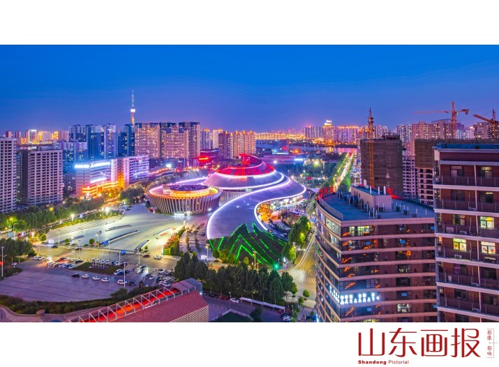 夜幕下的大剧院