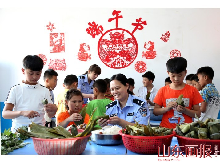 粽香迎端午  情暖留守儿童