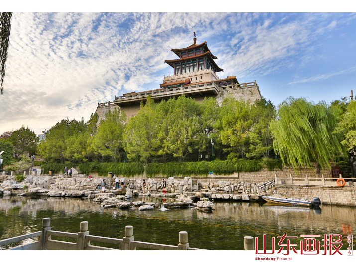 济南黑虎泉解放阁与护城河(9)