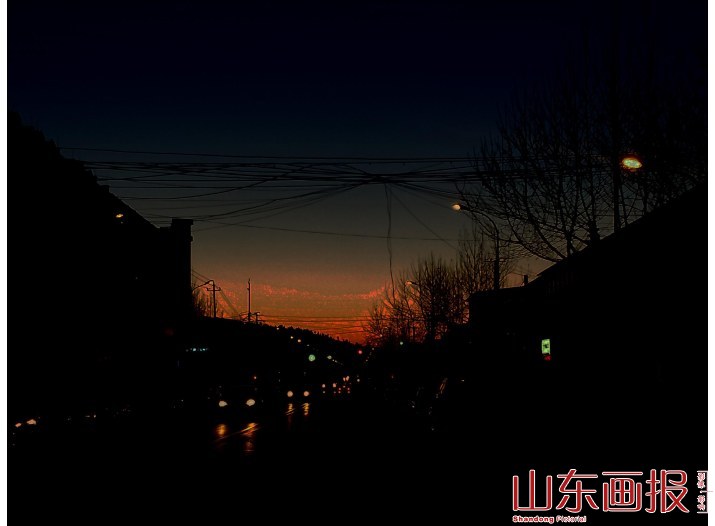 傍晚街道的日落