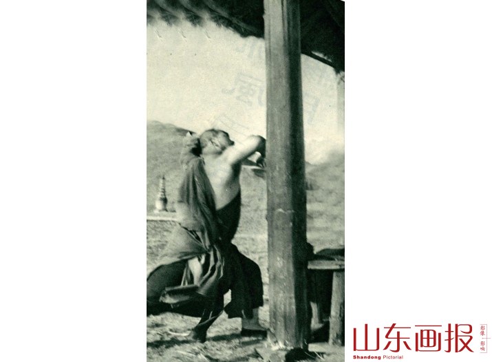 撞倒“半山亭”