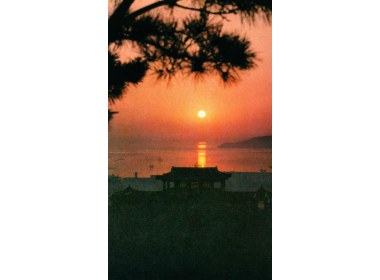 “山楼初旭”