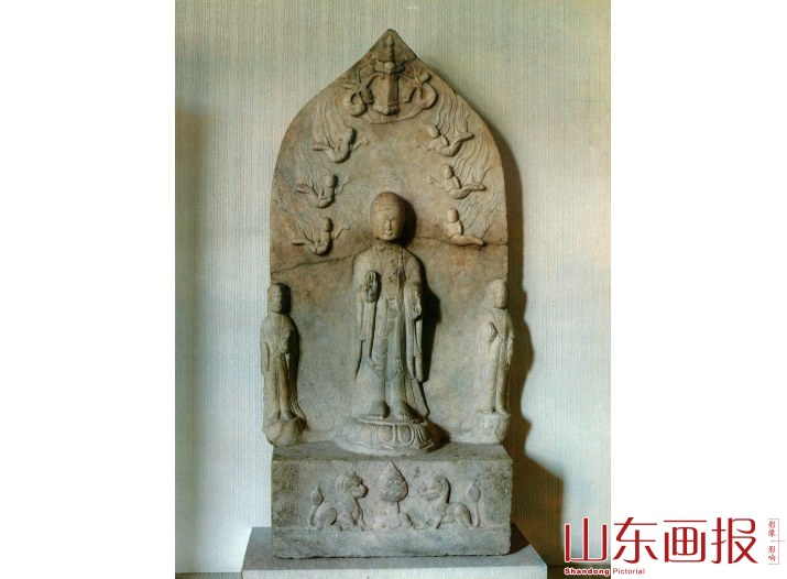 汉白玉一佛二菩萨像