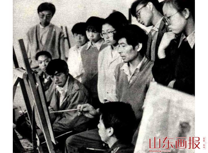 亲自作范画