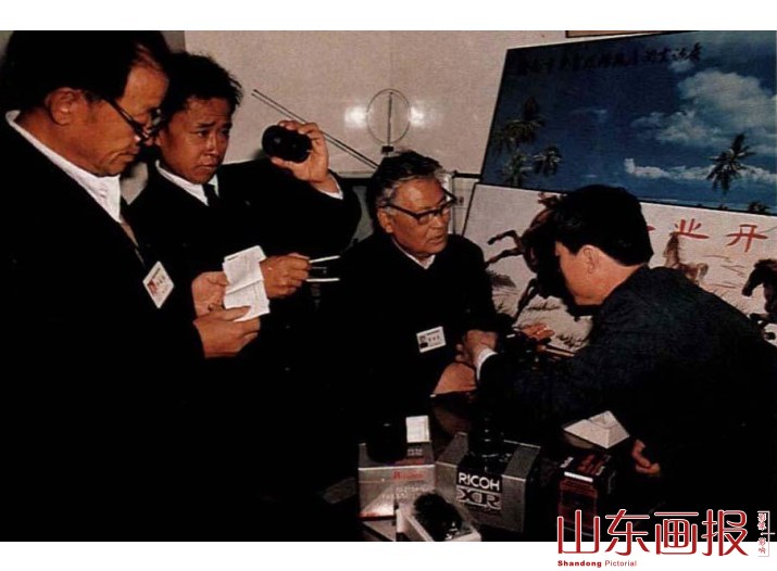 典当店开业后的第一位顾客