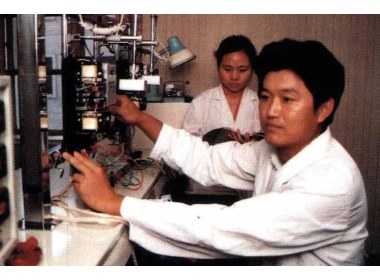 技术能手张涛，在全国电能计量技术比武中，荣获综合项目第一名