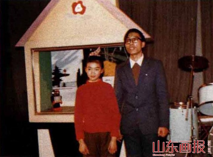 1984年和济南市少年宫陈建新老师合影