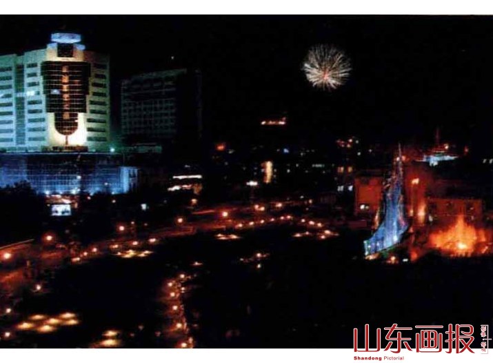 威海卫广场之夜