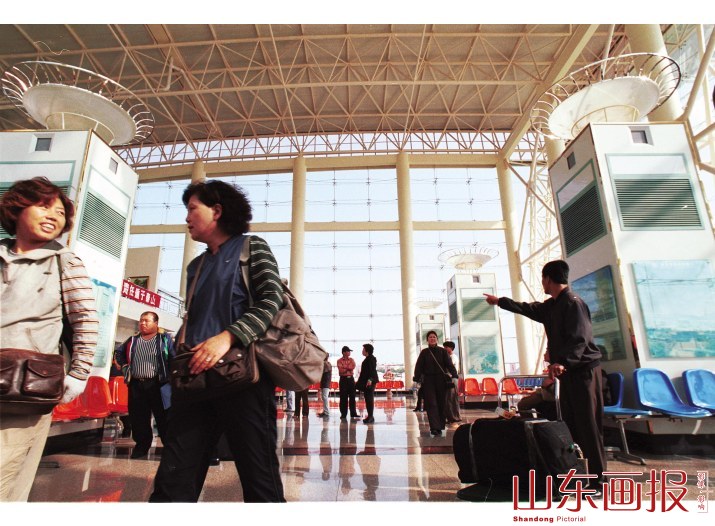 西霞口龙眼港国际候船厅