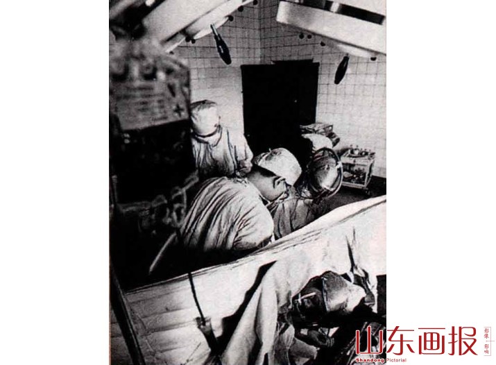 小守英安静地接受手术治疗