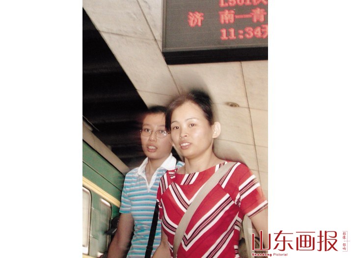 暑假外出旅游、返乡回校的学生是暑运最主要的客源