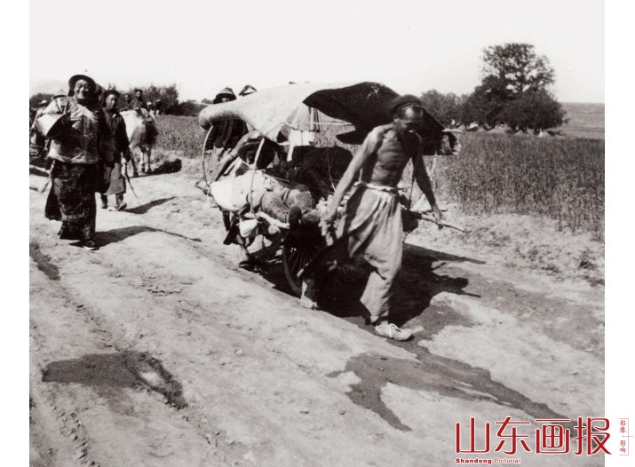 骆克哈特在尚其亨陪同下自泰安乘独轮车前往淄川