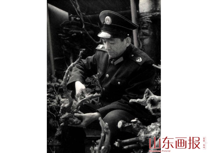 彭贵成的业余时间多是这样度过的