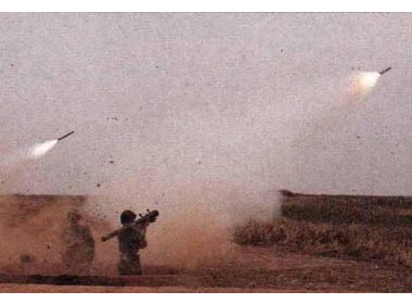 单兵肩扛式地对空导弹