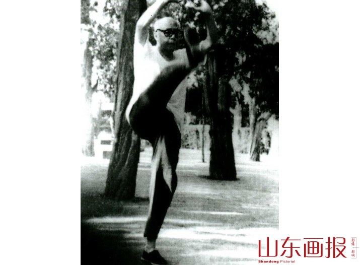 苦禅老人不辍晨功