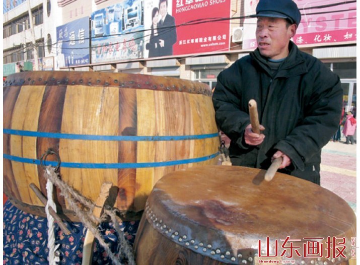 大鼓敲起来