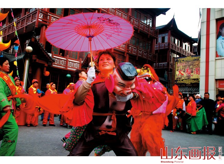 民族特色浓郁的演出