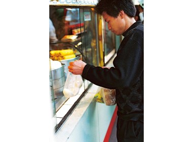 金德利等中式快餐店干净卫生，方便了买早餐的人