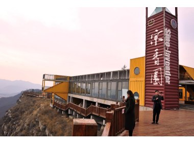 藏在深山里的“普罗旺斯”   带动乡亲致富的“熏衣草”