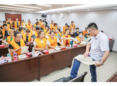 山东滕州：学习应急救护知识  发挥志愿服务作用