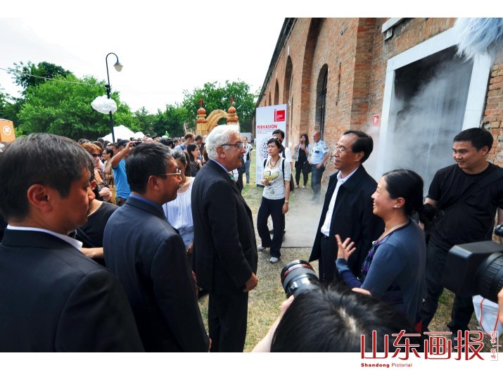 “自然之光——黄可华摄影展”在意大利威尼斯举办