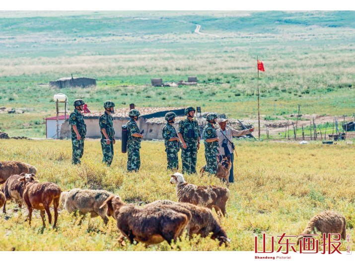 魏德友认真巡边